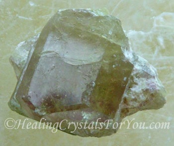 Idocrase o Vesuvianite